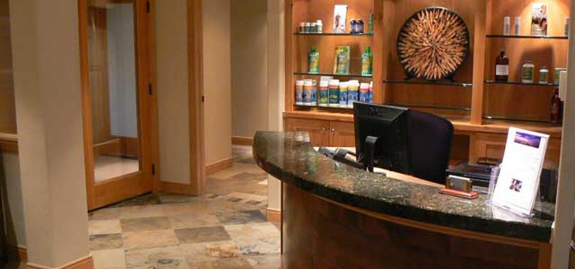 Opet Benzin İstasyonu Lara Masaj Salonu