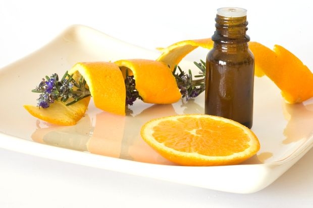 Doğal Ev Yapımı Masaj Yağı Tarifi